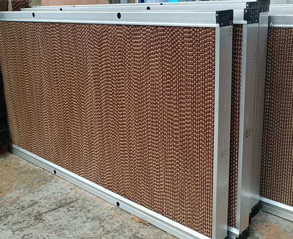 鋁合金水簾的工作原理和使用特點